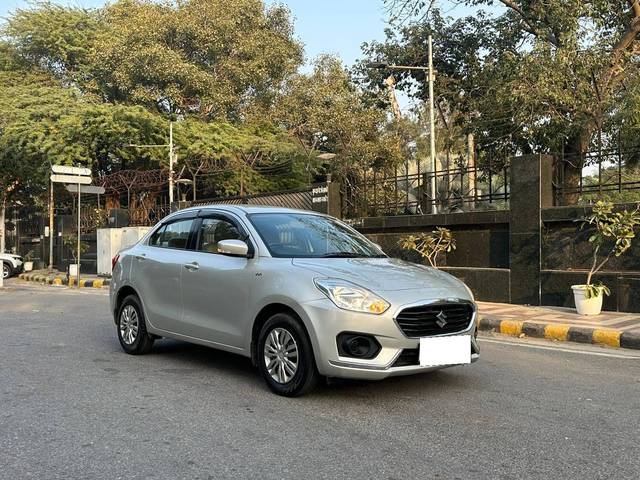 https://images10.gaadi.com/usedcar_image/4366624/original/processed_05594d16958f7c4f95cef5283321383a.jpg?imwidth=6400