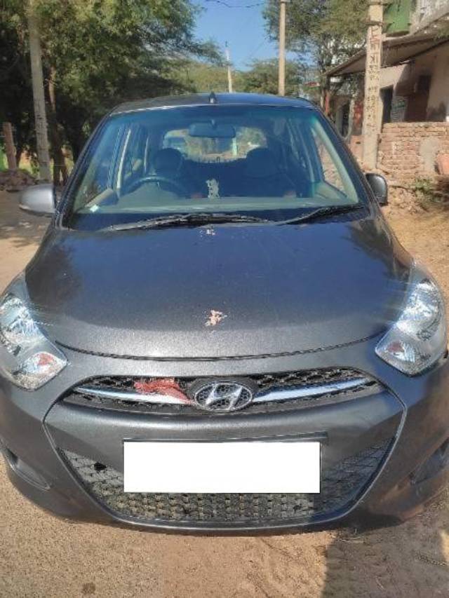 https://images10.gaadi.com/usedcar_image/4366654/original/processed_d79ce382-70ff-40ed-8e7c-fb272a8a7699.jpg?imwidth=6400