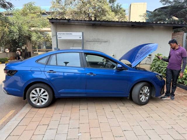 https://images10.gaadi.com/usedcar_image/4366702/original/bf2cf08324dd48089341849e6fd9f353.jpeg?imwidth=6401