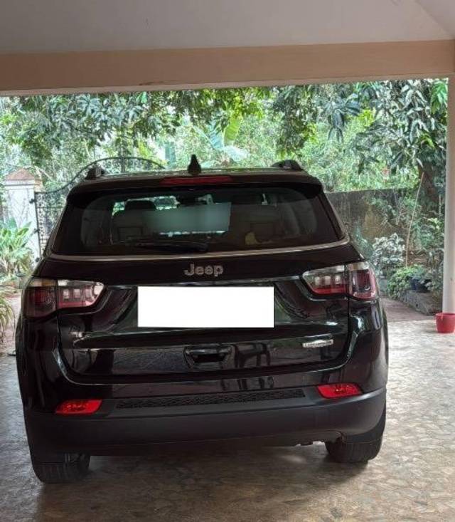 https://images10.gaadi.com/usedcar_image/4366834/original/processed_3e491665-7a05-4397-b51d-a1d841def86e.jpeg?imwidth=6402