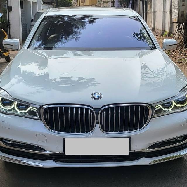 https://images10.gaadi.com/usedcar_image/4366863/original/658312a00b989b16c7ad93924715b9de.jpg?imwidth=6400