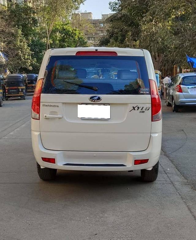 https://images10.gaadi.com/usedcar_image/4366884/original/processed_5ab85f061439f03356f977752a9158b3.jpg?imwidth=6401