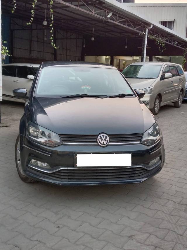 https://images10.gaadi.com/usedcar_image/4366892/original/processed_c2e9b53215cc90b56fad915ae5ee64ab.jpg?imwidth=6401