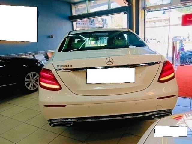 https://images10.gaadi.com/usedcar_image/4367108/original/processed_2935fdb9d488cd6e4a0020b3439e1626.jpg?imwidth=6401