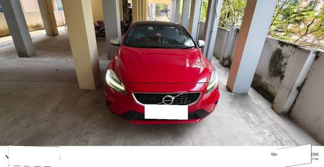 https://images10.gaadi.com/usedcar_image/4367206/original/processed_02e01c67-5024-4934-9690-c1d61bbd86ce.jpg?imwidth=6400