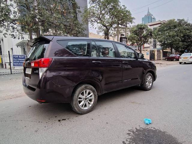 https://images10.gaadi.com/usedcar_image/4367210/original/processed_22049fe8e47fd52ea862f60543c5f730.jpg?imwidth=6401