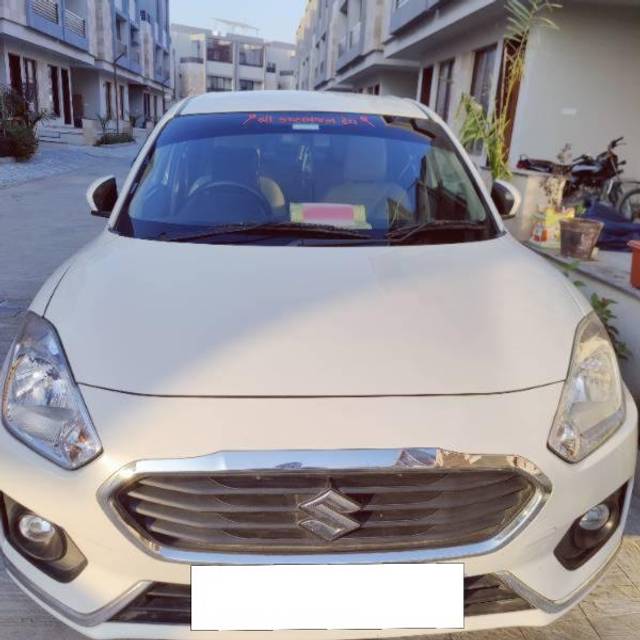 https://images10.gaadi.com/usedcar_image/4367216/original/processed_e5a5a267-f5fb-41ba-96d8-3cb32a7e8e2d.jpg?imwidth=6400