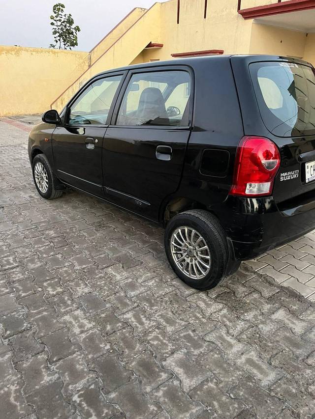 https://images10.gaadi.com/usedcar_image/4367224/original/processed_23cf0ac7cf8d1ea5204d3c1818188372.jpg?imwidth=6402