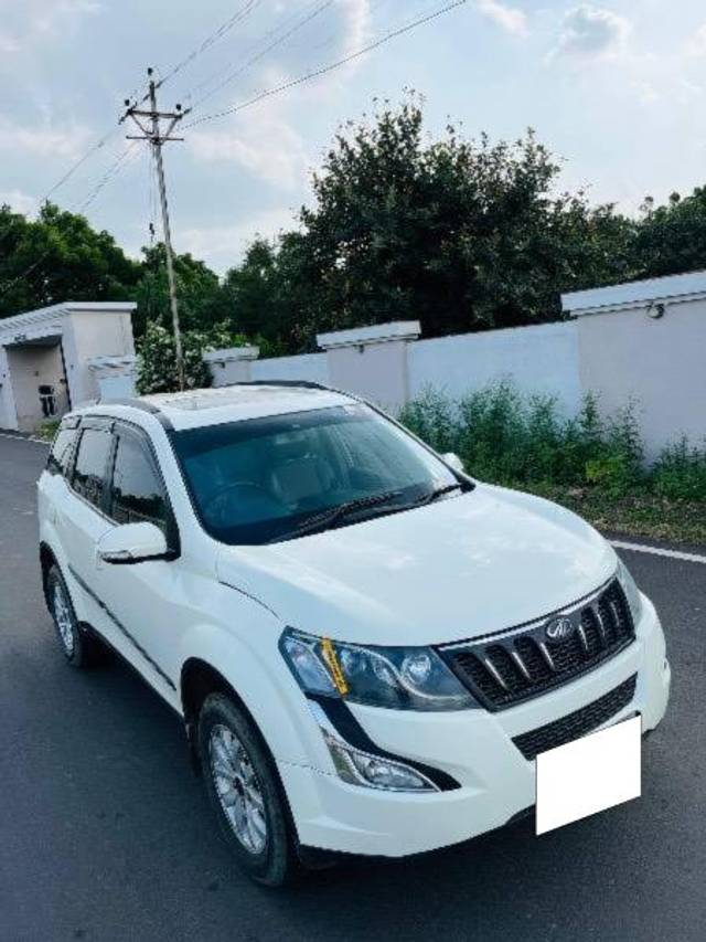 https://images10.gaadi.com/usedcar_image/4367226/original/processed_c8d72f98-6344-4c16-842e-ba1b40a9d06b.jpeg?imwidth=6400