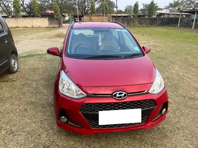 https://images10.gaadi.com/usedcar_image/4367386/original/processed_e5af87a8-550e-49ad-a7a5-ed8b268fe3b4.jpeg?imwidth=6402