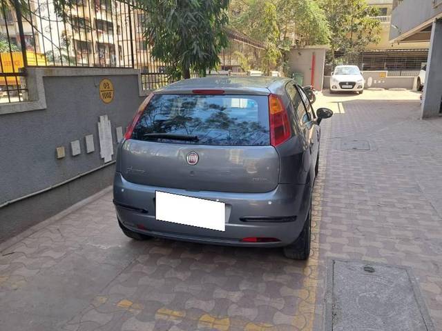 https://images10.gaadi.com/usedcar_image/4367492/original/processed_28e5ea69-4874-4b2f-b5e9-01d200b2cd4a.jpg?imwidth=6402