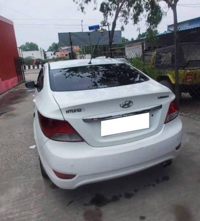 https://images10.gaadi.com/usedcar_image/4367531/original/processed_dd752b5b-776c-4016-ba5d-4fa023165af8.jpg?imwidth=6402