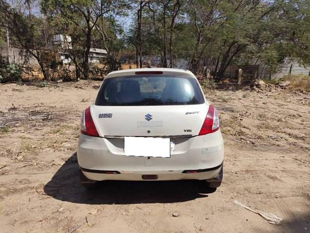 https://images10.gaadi.com/usedcar_image/4367540/original/processed_516144e8-15c8-49e1-b596-b57041428281.jpg?imwidth=6402