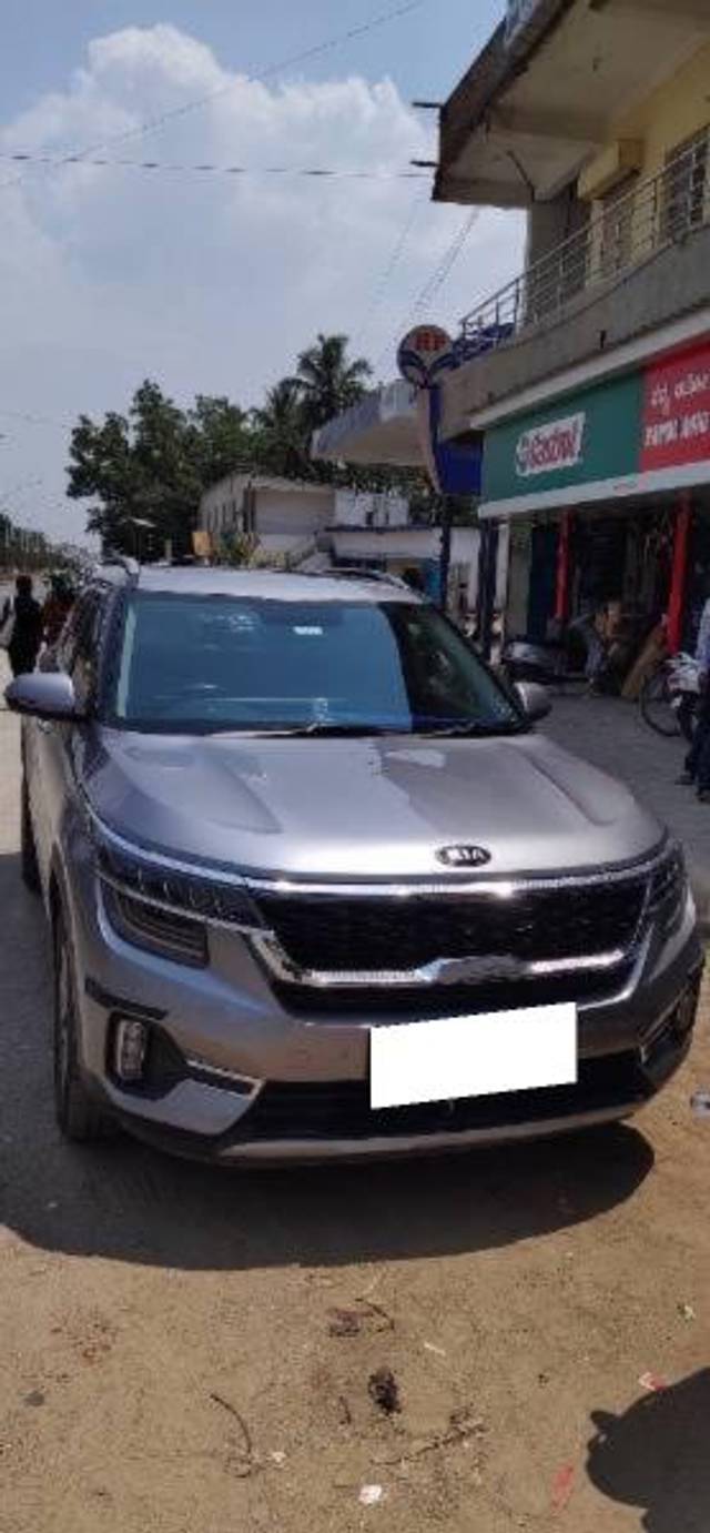 https://images10.gaadi.com/usedcar_image/4367626/original/processed_02937d01-5b8c-4b10-90db-259004401ad5.jpg?imwidth=6400