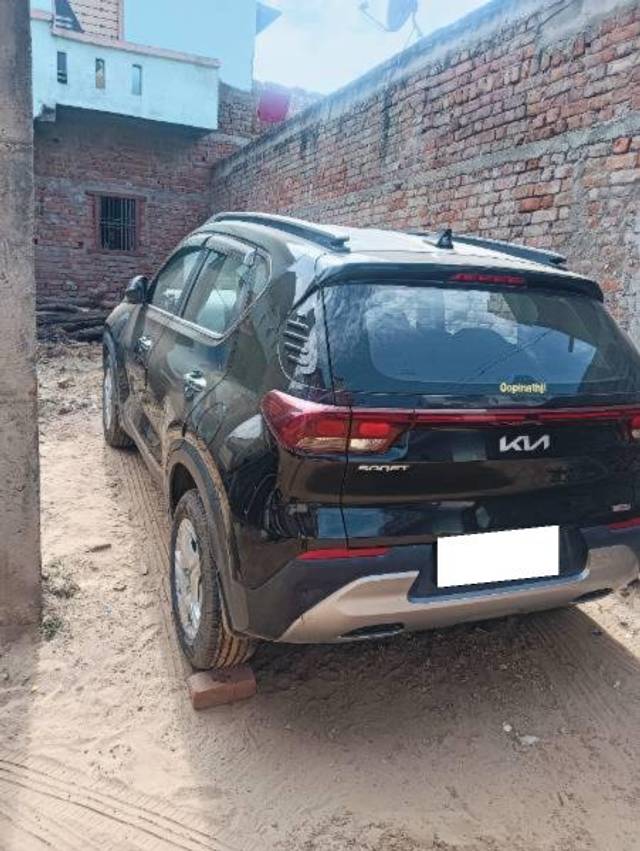 https://images10.gaadi.com/usedcar_image/4367631/original/processed_40388545-b544-4c6b-8158-3205b1e35254.jpg?imwidth=6402