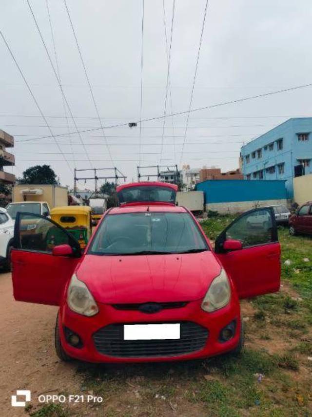 https://images10.gaadi.com/usedcar_image/4367720/original/a945067df19ed09381f6a496b4cc64e1.jpg?imwidth=6400