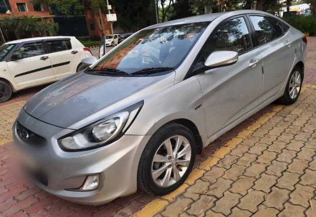 https://images10.gaadi.com/usedcar_image/4367743/original/eff1aab6bf1261f874367be7a5d4f03f.jpg?imwidth=6400