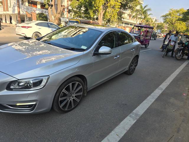 https://images10.gaadi.com/usedcar_image/4367760/original/9414c200e90ecbe92cdb23fbe6d5e71f.jpg?imwidth=6400