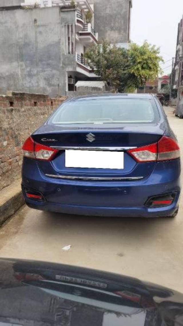 https://images10.gaadi.com/usedcar_image/4367795/original/processed_89a3076b-a90b-4e9a-8e93-58e950927199.jpg?imwidth=6402