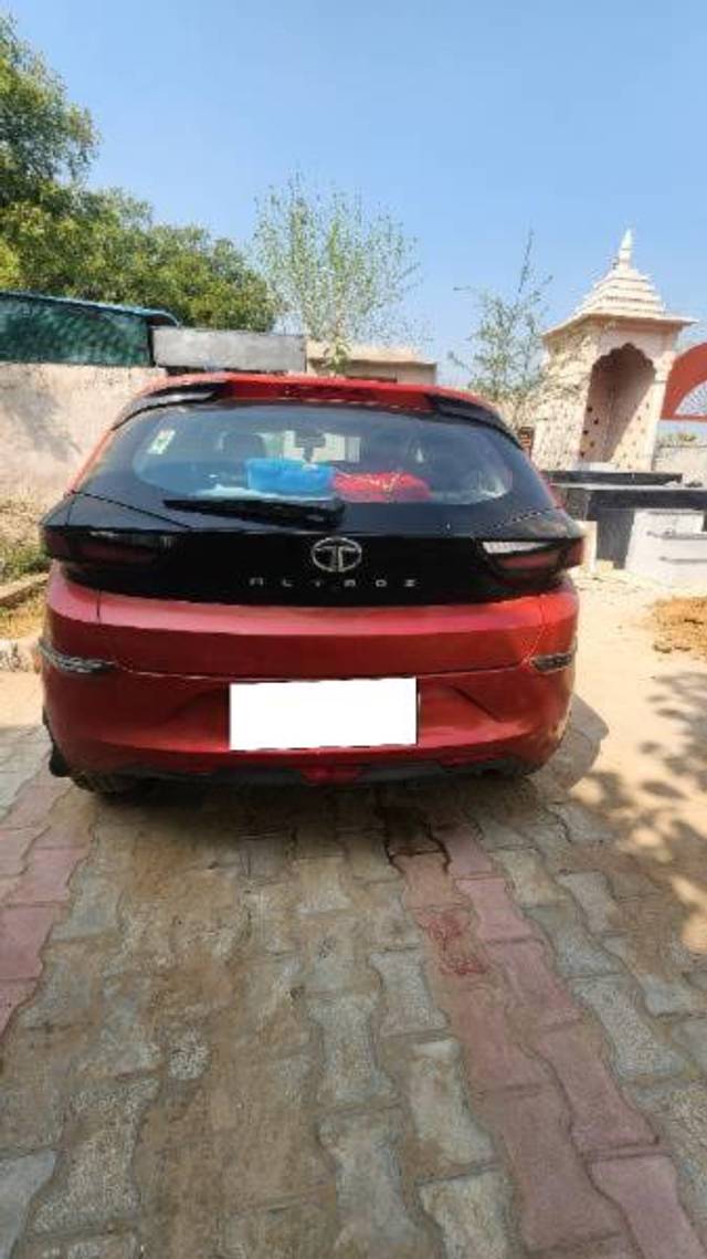 https://images10.gaadi.com/usedcar_image/4367809/original/processed_4ef5baa4-22fc-4777-9721-361605f94bfd.jpg?imwidth=6401