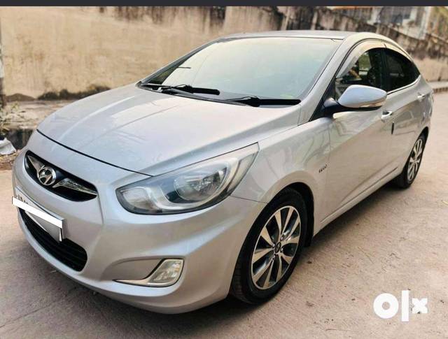 https://images10.gaadi.com/usedcar_image/4367853/original/processed_028e653b7362eeb032e9922788dda088.jpg?imwidth=6401