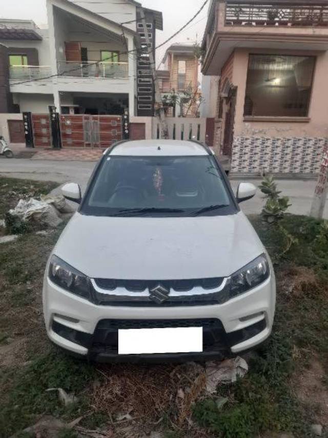 https://images10.gaadi.com/usedcar_image/4367926/original/processed_aa700645-2322-408a-b12f-5ee43bbc7340.jpg?imwidth=6400