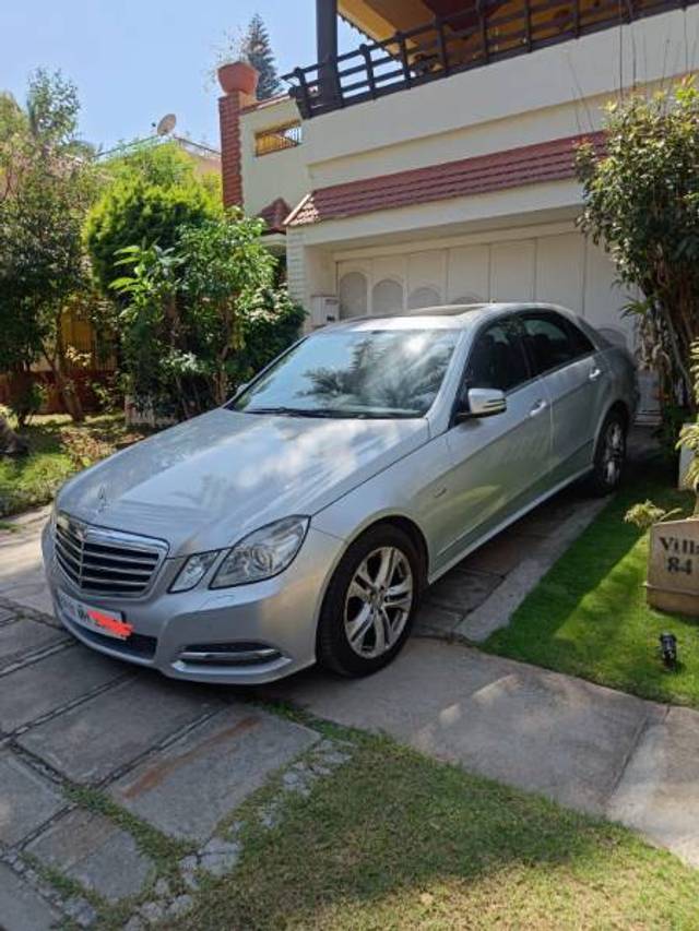 https://images10.gaadi.com/usedcar_image/4367950/original/49eded3b6c9e178a5724faa0f73ea7b2.jpg?imwidth=6401