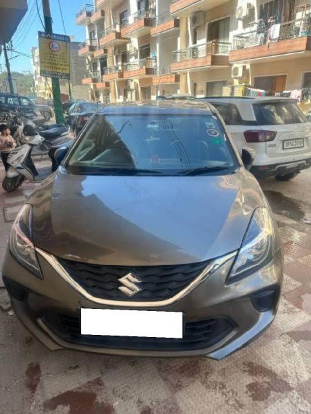 https://images10.gaadi.com/usedcar_image/4367987/original/processed_66fdd5fd-5edd-45f7-8cd2-cc1d8dc7c8bd.jpeg?imwidth=6400