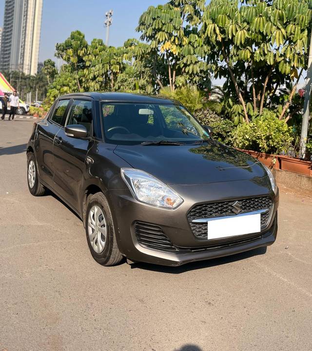 https://images10.gaadi.com/usedcar_image/4367988/original/processed_f07377a50b4d126d7f698b8a185cad31.jpg?imwidth=6400