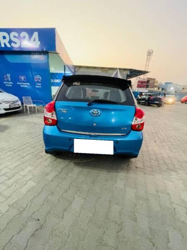 https://images10.gaadi.com/usedcar_image/4367990/original/processed_6c38a5d5-4710-4e2b-a608-cef47dbc0d1c.jpg?imwidth=6401