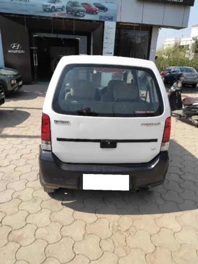 https://images10.gaadi.com/usedcar_image/4368072/original/processed_fc8069a9-7307-41a5-b886-a4d05f7d8584.jpg?imwidth=6402