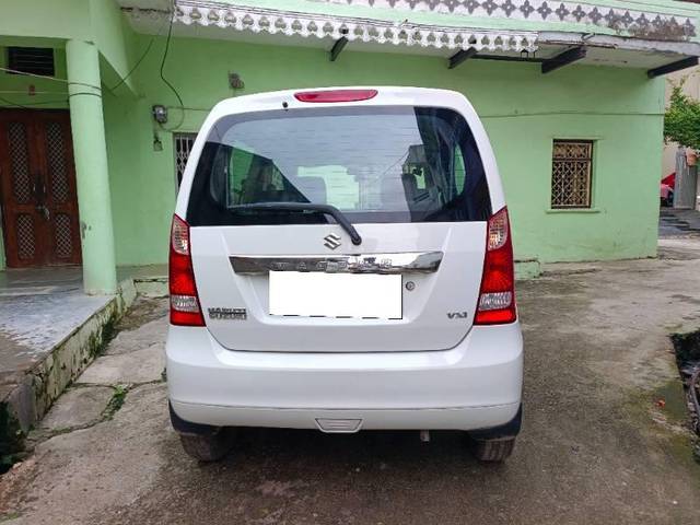 https://images10.gaadi.com/usedcar_image/4368126/original/processed_64bc5c96-7565-463c-83bc-c8bc6d1f5b16.jpg?imwidth=6401