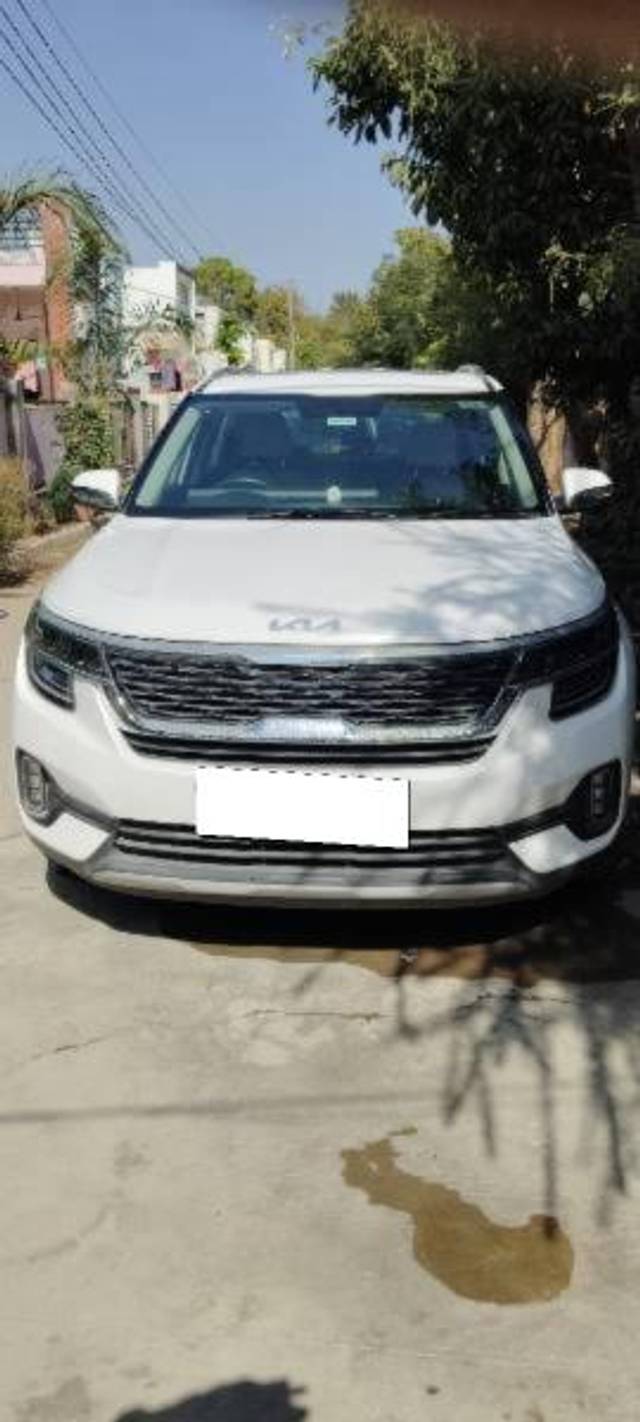 https://images10.gaadi.com/usedcar_image/4368183/original/processed_22f2895d-88d7-4266-978f-b8aaa2c2bee0.jpg?imwidth=6400