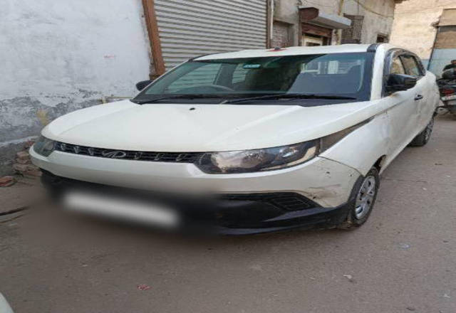 https://images10.gaadi.com/usedcar_image/4368195/original/3ae6ef10a5d2fd7235c8ce60b2867675.jpg?imwidth=6400