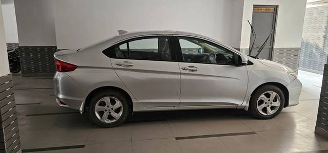 https://images10.gaadi.com/usedcar_image/4368316/original/327c522f33b9a76c3f4225075fb969a0.jpeg?imwidth=6401