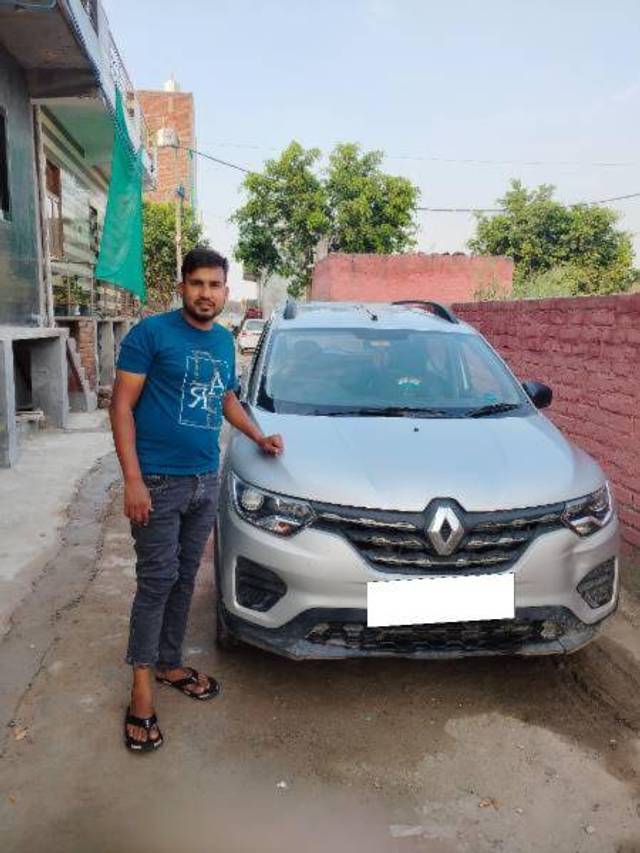 https://images10.gaadi.com/usedcar_image/4368323/original/8c7a9724217708dc10caed2dc1d389bc.jpg?imwidth=6400