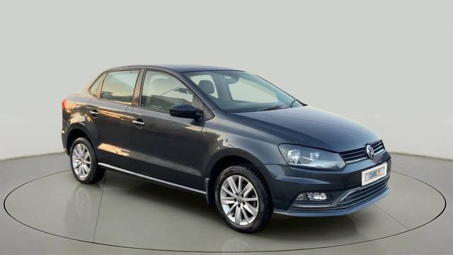 https://images10.gaadi.com/usedcar_image/4368350/original/ea04140c521b7c3284a3f62f22880a33.jpg?imwidth=6400