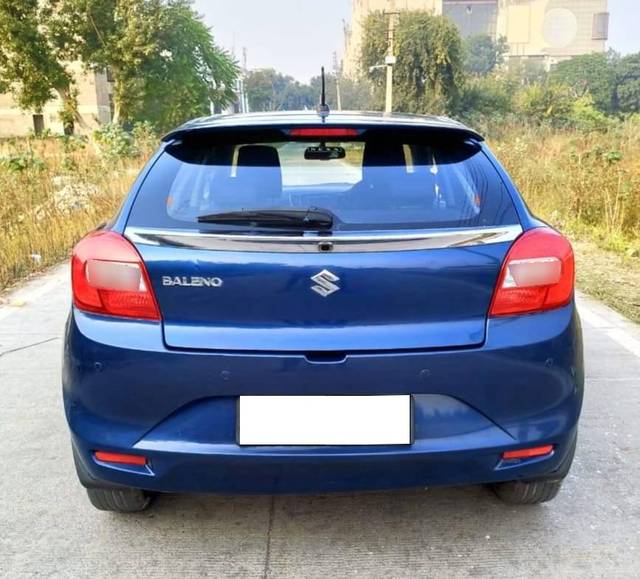 https://images10.gaadi.com/usedcar_image/4368402/original/processed_ed46bd9b49bc8577c96ea997a88904db.jpg?imwidth=6401