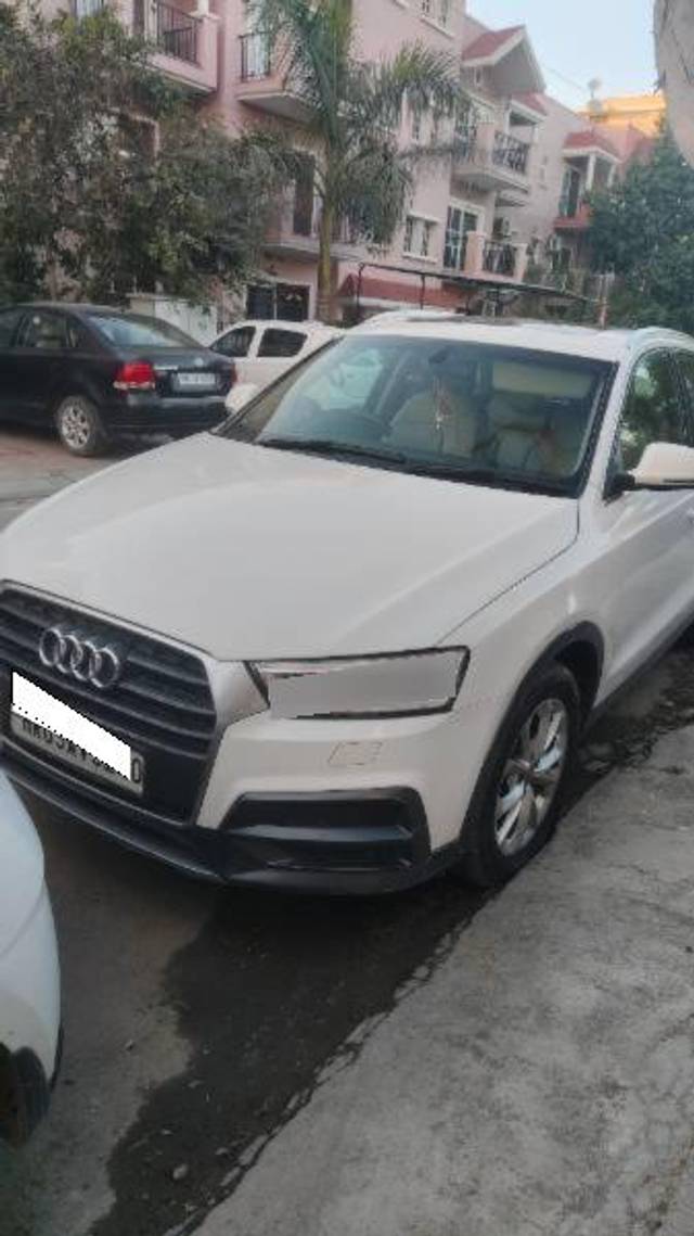 https://images10.gaadi.com/usedcar_image/4368526/original/processed_b15110de-1a56-4467-a9f1-b4ba3e154499.jpg?imwidth=6402