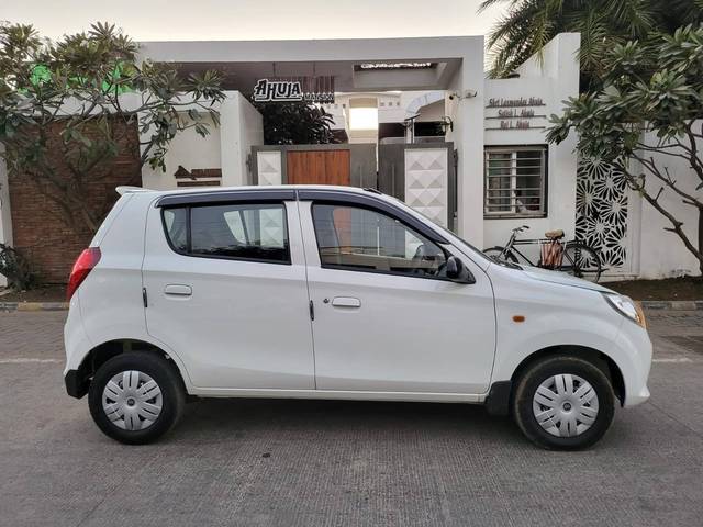 https://images10.gaadi.com/usedcar_image/4368616/original/processed_60605daf385cc77ad792182059816b73.jpg?imwidth=6401