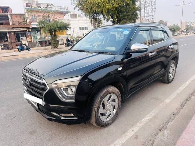 https://images10.gaadi.com/usedcar_image/4368669/original/processed_ddff6a4a812d03de73496337946d435e.jpg?imwidth=6402