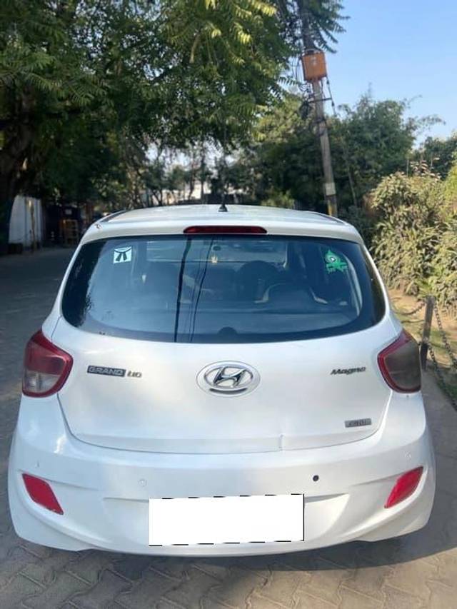 https://images10.gaadi.com/usedcar_image/4368675/original/processed_9d8413230bebf04b4879a48831e61fa2.jpg?imwidth=6401