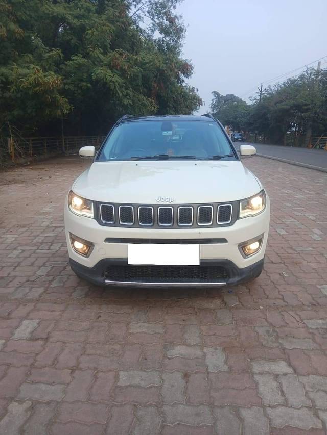 https://images10.gaadi.com/usedcar_image/4368726/original/processed_0f9b28daf823958f59093256b299d5f4.jpg?imwidth=6400