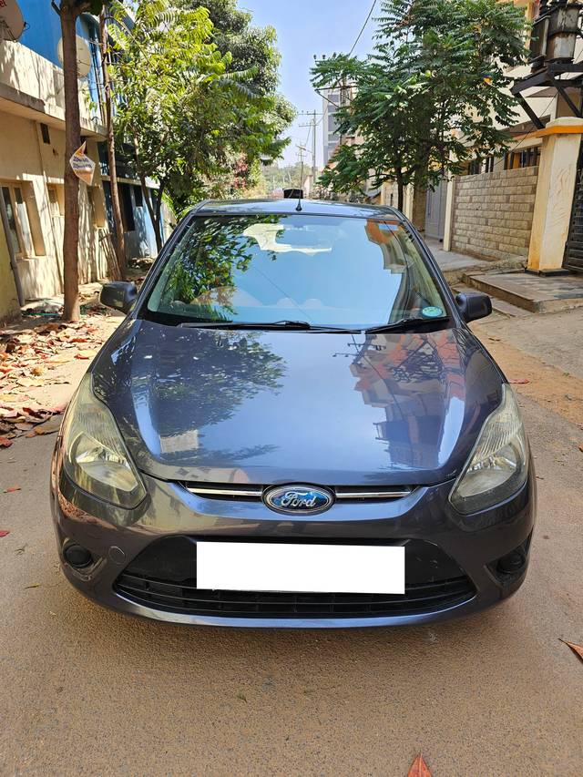 https://images10.gaadi.com/usedcar_image/4368755/original/processed_91b24cf718a7e775cad1815a692bc9dc.jpg?imwidth=6402