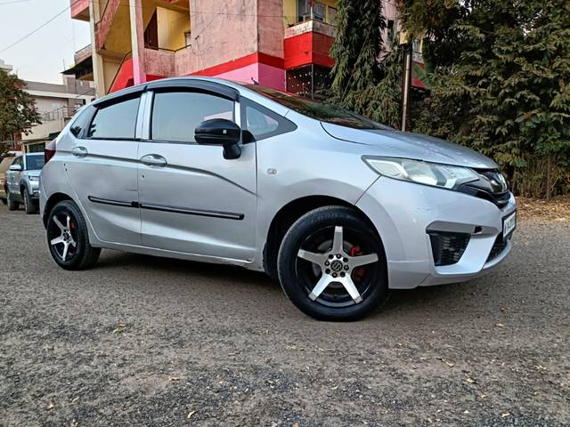 https://images10.gaadi.com/usedcar_image/4368871/original/fb07fe9eeedc0bab7ef24e9e99c53942.jpg?imwidth=6400