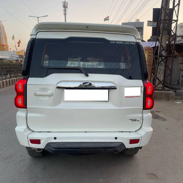 https://images10.gaadi.com/usedcar_image/4369053/original/processed_dc773b22a73de3446802ffe795e5daae.jpg?imwidth=6402