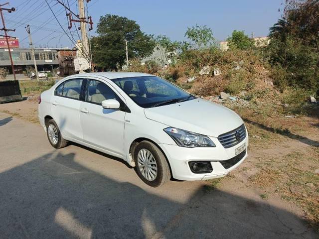 https://images10.gaadi.com/usedcar_image/4369054/original/processed_04dfb508-64c4-4792-871a-45b852dd77ad.jpg?imwidth=6400