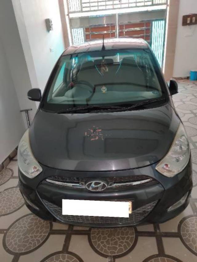 https://images10.gaadi.com/usedcar_image/4369100/original/processed_6093728a-932f-47d5-95c5-5add6f4b4dca.jpg?imwidth=6400