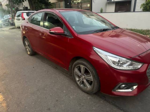 https://images10.gaadi.com/usedcar_image/4369131/original/ce62a3eaee55632373384c1981fb9c64.jpeg?imwidth=6400