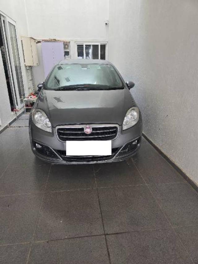 https://images10.gaadi.com/usedcar_image/4369161/original/aea722c7b67e0696c468b741ad368f7d.jpg?imwidth=6400